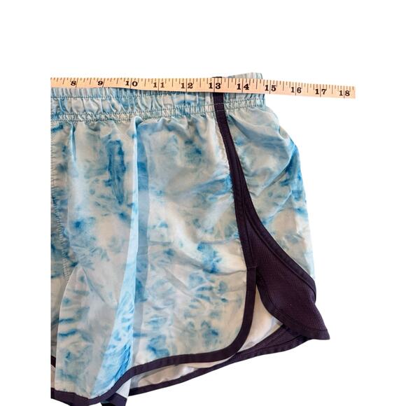 Under Armour Women’s Running Shorts Blue Tie Dye Active Gym Workout Liner Small - Picture 8 of 9